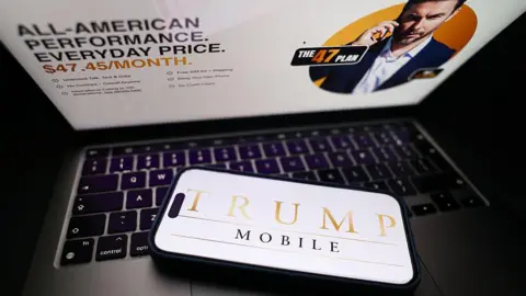 trump phone notebook