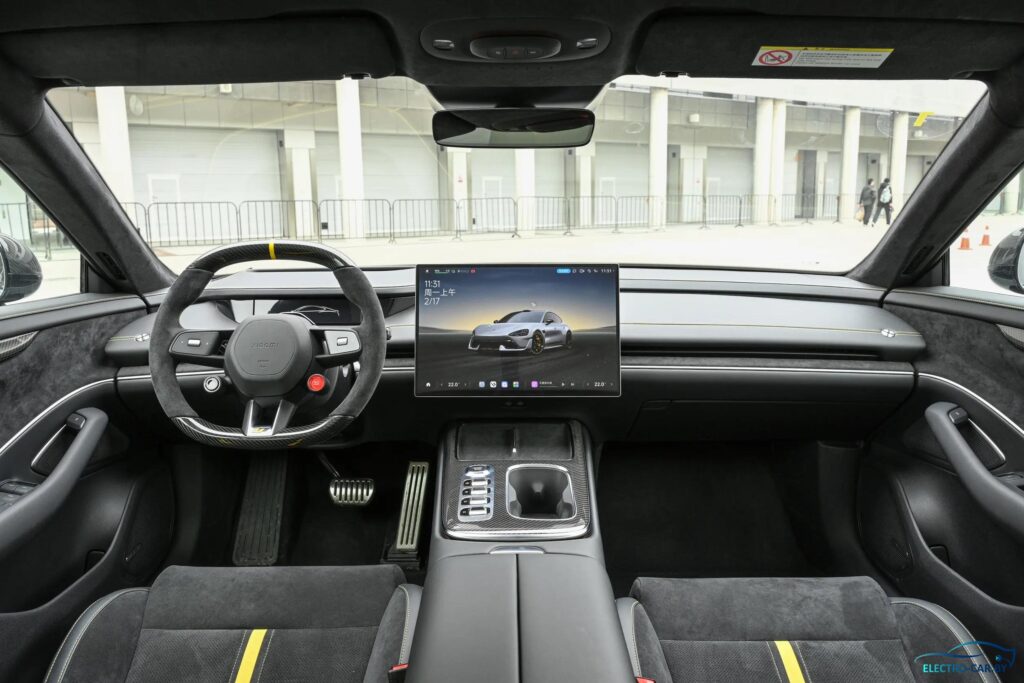 xiaomi-su7ultra-saloon