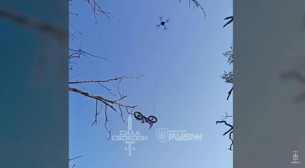 дрон і байк